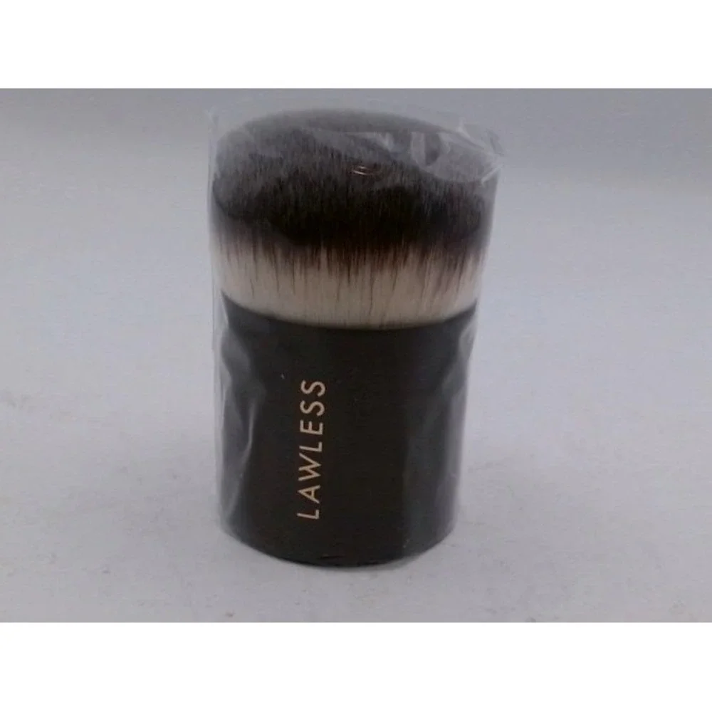 Lawless Beauty - Body Buff Brush. BRAND NEW IN BOX